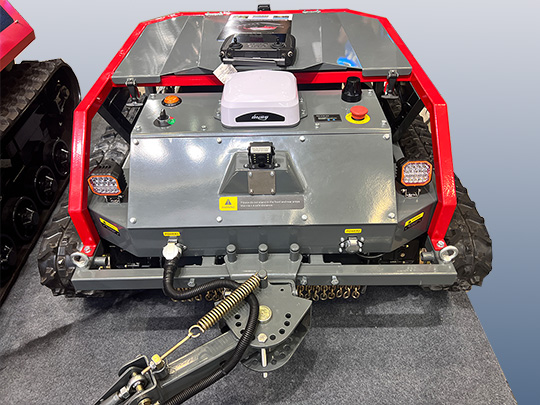 自動運転草刈りロボ80E